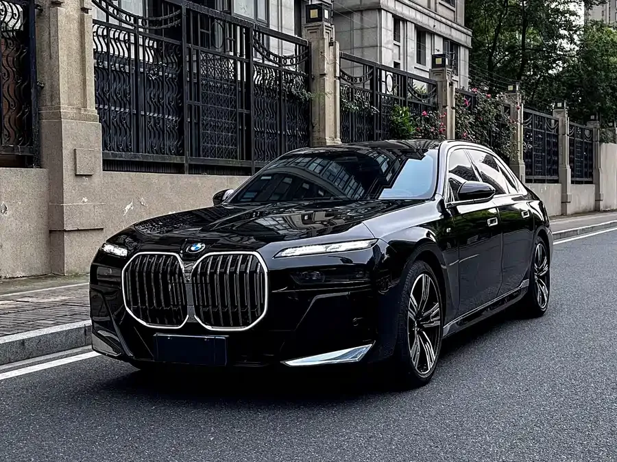BMW 7 Series 2023