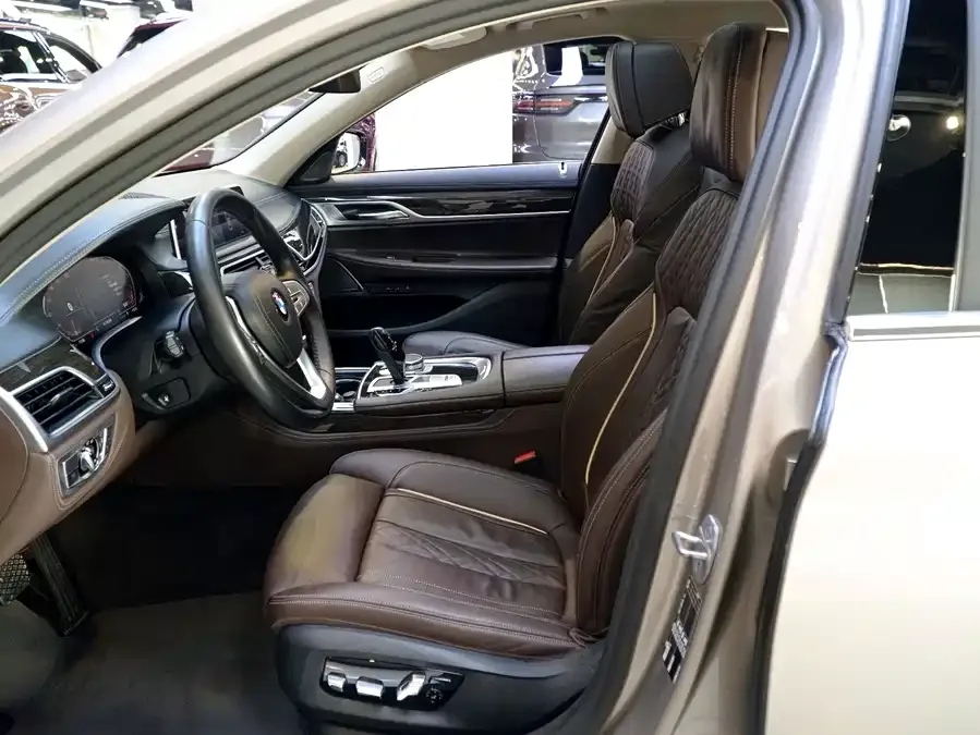 BMW 7 Series BMW 7 Series 2021 730Li Luxury Package 2022 — миниатюра 3