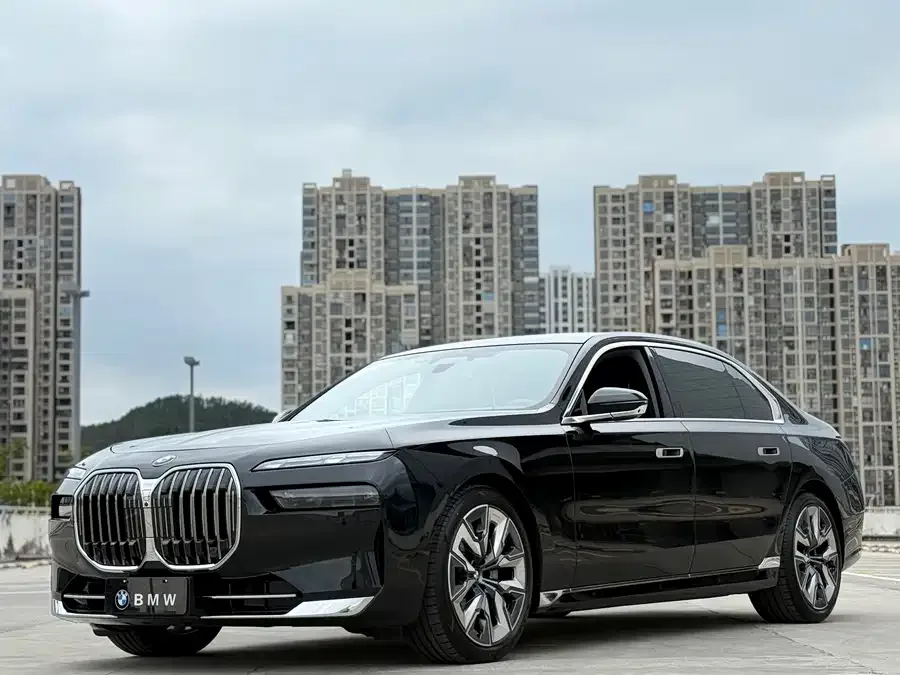 BMW 7 Series 2024