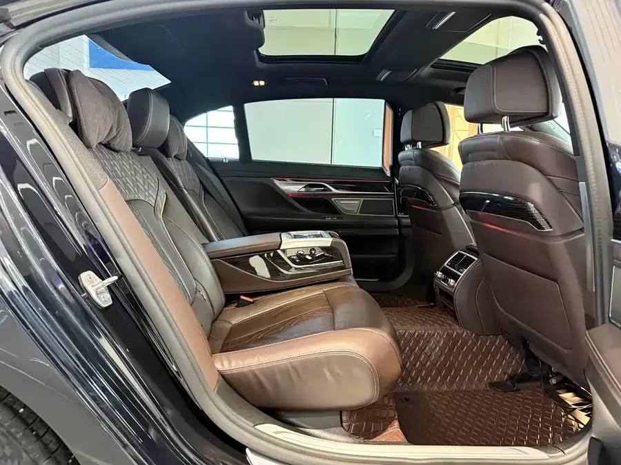 BMW 7 Series BMW 7 Series 2021 730Li M Sport Package 2022 — миниатюра 5