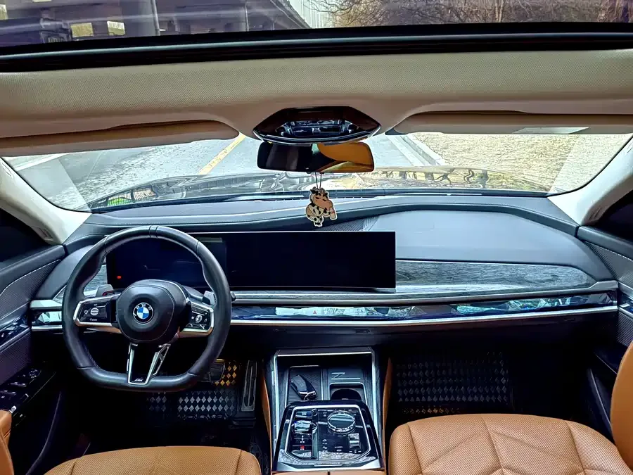 BMW 7 Series BMW 7 Series 2023 735Li M Sport Package 2024 — миниатюра 5