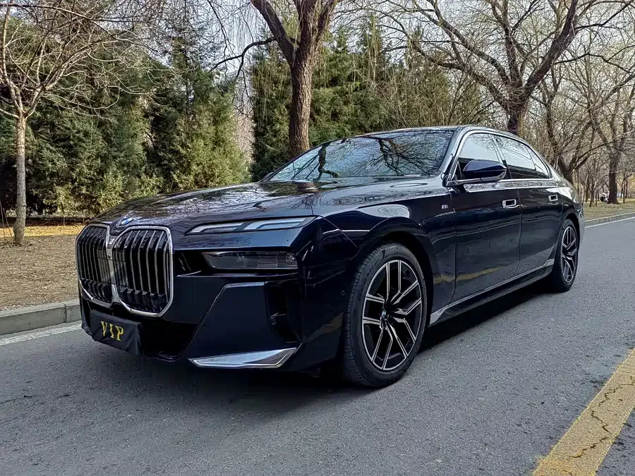 BMW 7 Series 2024
