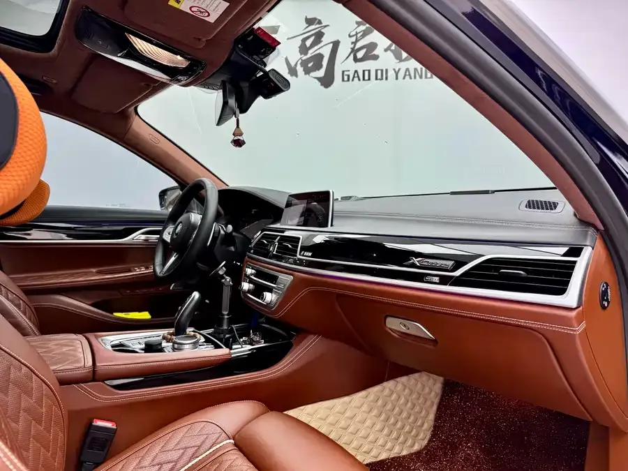 BMW 7 Series BMW 7 Series 2022 740Li xDrive Executive M Sport Package 2022 — миниатюра 4