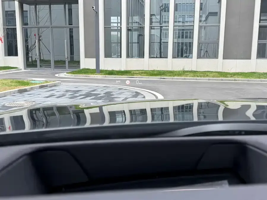 BMW 7 Series BMW 7 Series 2023 740Li Exclusive M Sport Package 2024 — миниатюра 4