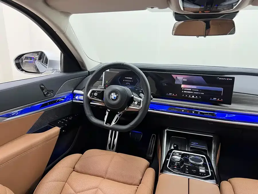 BMW 7 Series BMW 7 Series 2023 740Li Leading M Sport Package 2025 — миниатюра 3