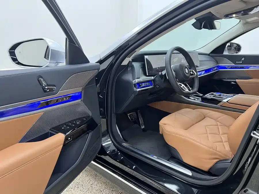 BMW 7 Series BMW 7 Series 2023 740Li Leading M Sport Package 2025 — миниатюра 4
