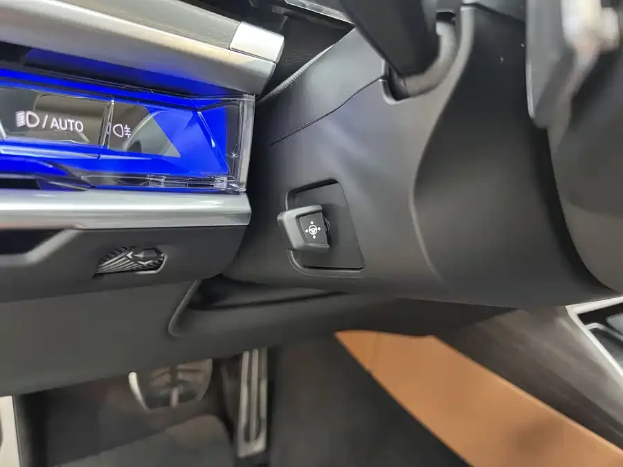 BMW 7 Series BMW 7 Series 2023 740Li Leading M Sport Package 2025 — миниатюра 5