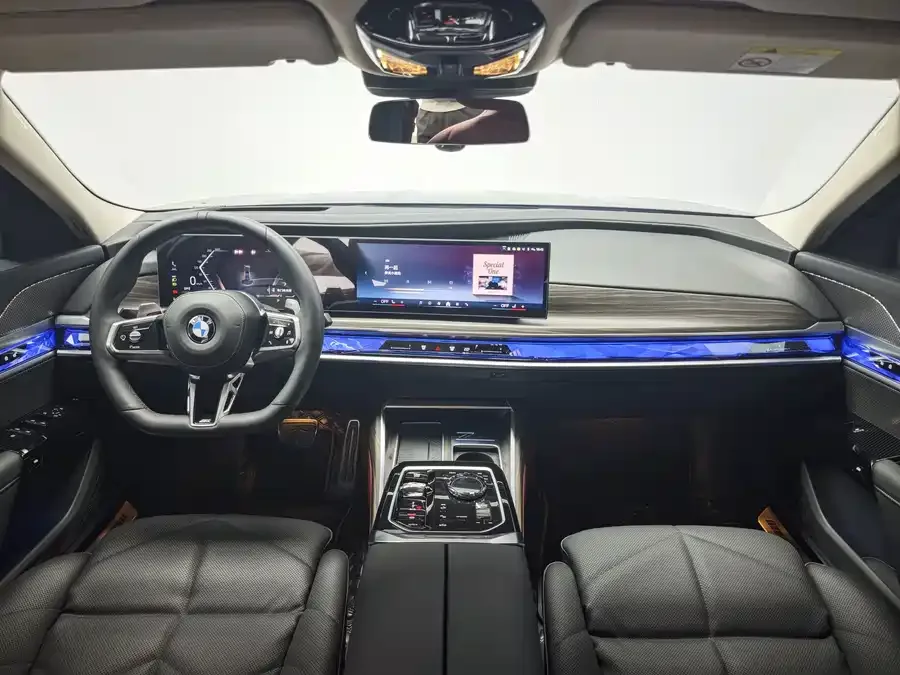 BMW 7 Series BMW 7 Series 2023 740Li Leading M Sport Package 2026 — миниатюра 3