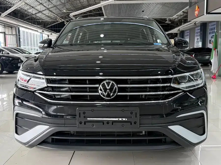Volkswagen Tiguan L 2023