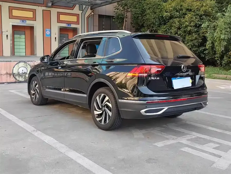 Volkswagen Tiguan L Tiguan L 2022 330TSI Automatic 2WD Smart Edition 2022 — миниатюра 5