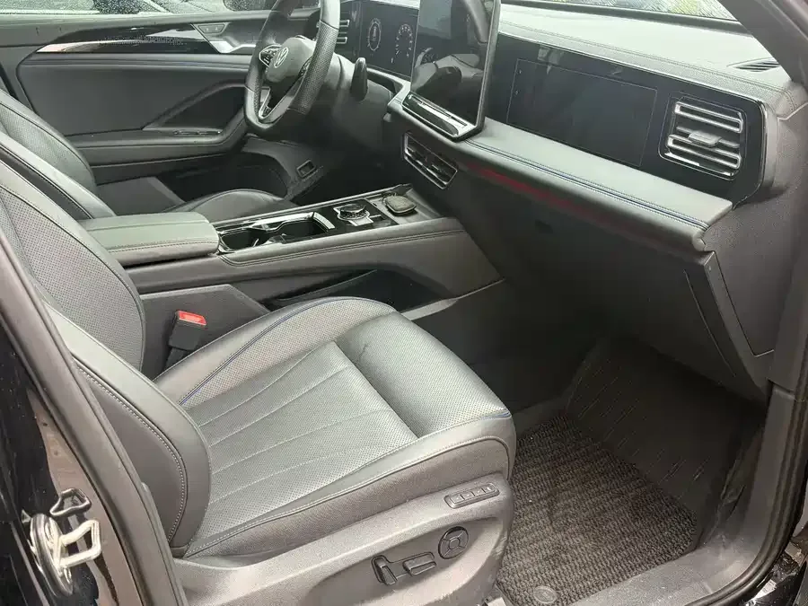 Volkswagen Tiguan L Tiguan L 2025 PRO 380TSI 2WD R-Line Smart Edition 2025 — миниатюра 4
