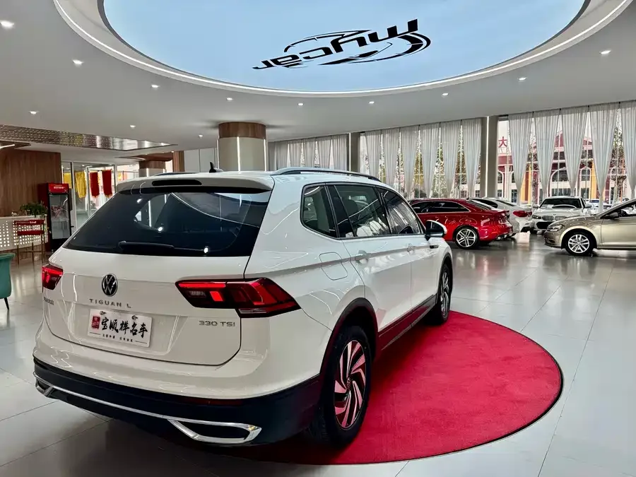Volkswagen Tiguan L Tiguan L 2022 330TSI Automatic 2WD Comfort Edition 2022 — миниатюра 2