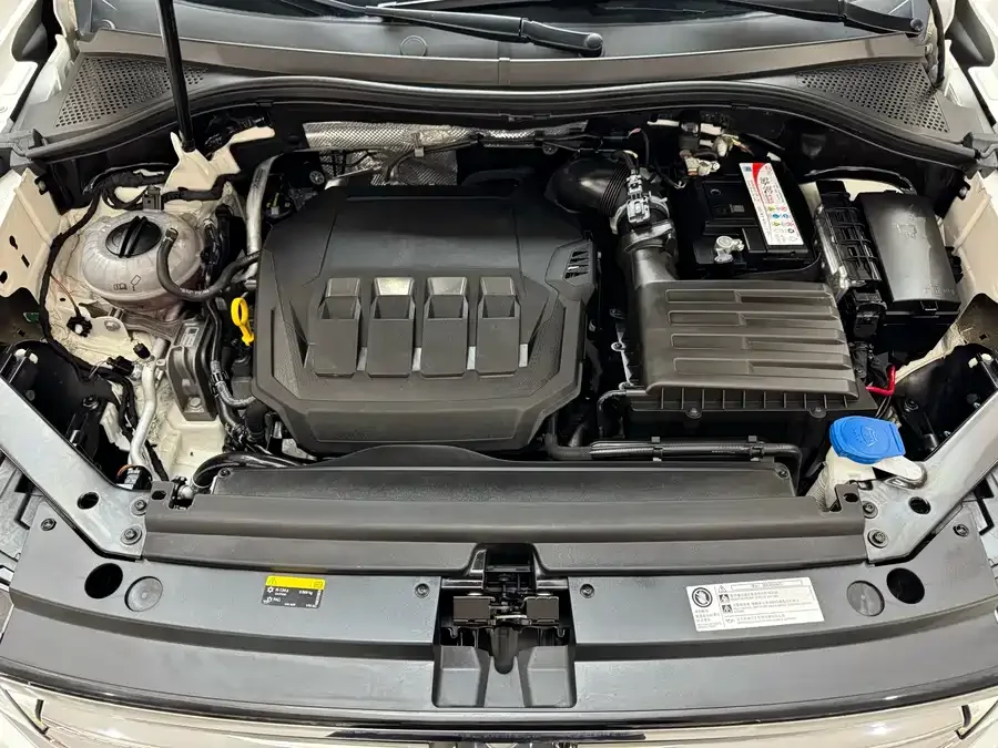 Volkswagen Tiguan L Tiguan L 2022 330TSI Automatic 2WD Comfort Edition 2022 — миниатюра 3
