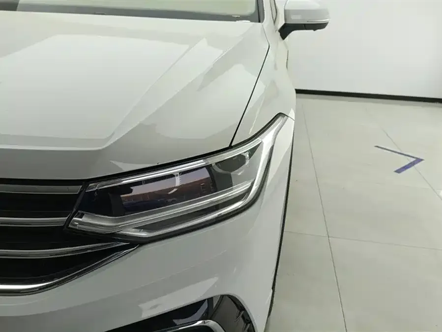 Volkswagen Tiguan L Tiguan L 2023 facelift 330TSI automatic two-wheel drive R-Line Enjoy Edition 2023 — миниатюра 2