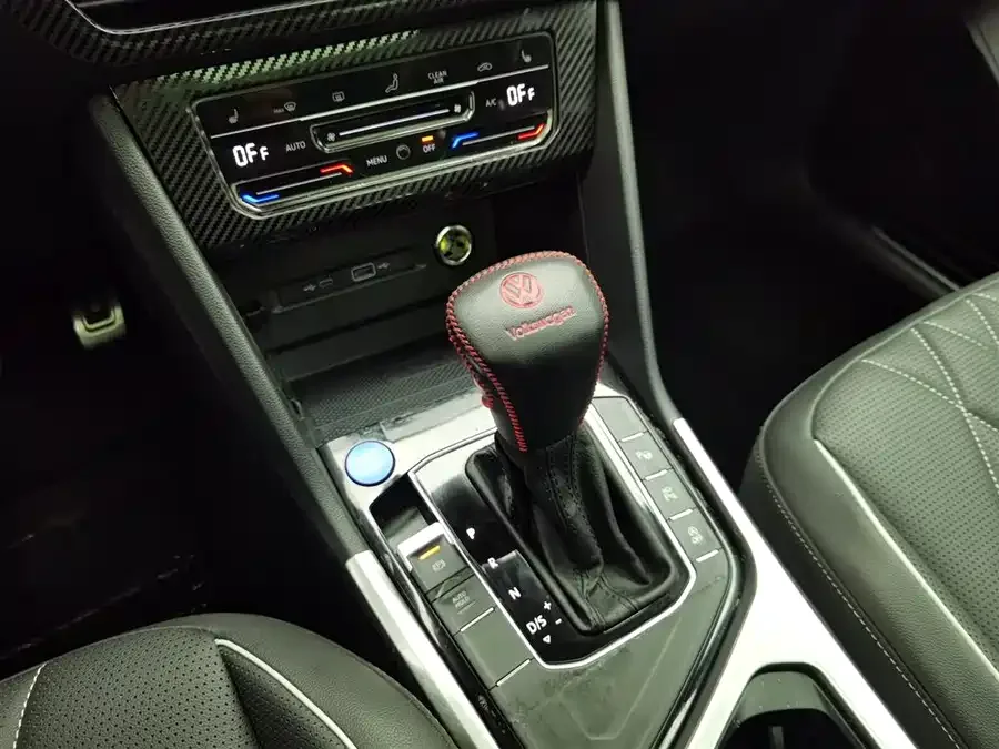 Volkswagen Tiguan L Tiguan L 2023 facelift 330TSI automatic two-wheel drive R-Line Enjoy Edition 2023 — миниатюра 4