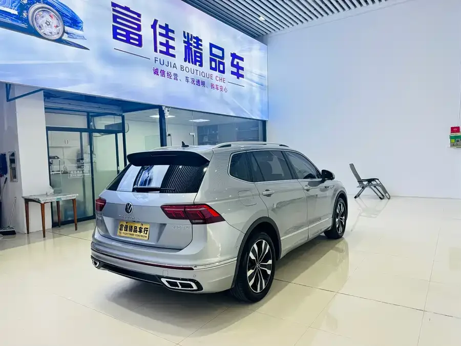 Volkswagen Tiguan L Tiguan L 2022 330TSI Automatic 2WD R-Line Enjoy Edition 2022 — миниатюра 5