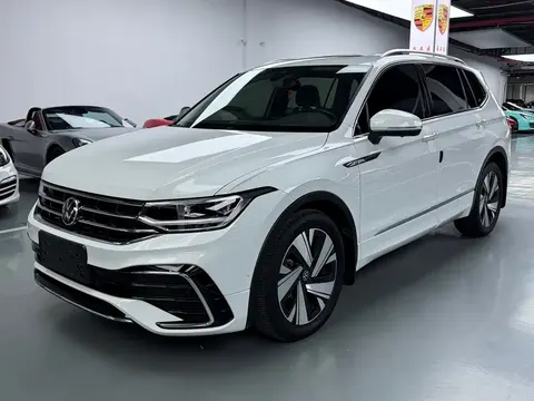 Volkswagen Tiguan L 2023 buy in Moscow