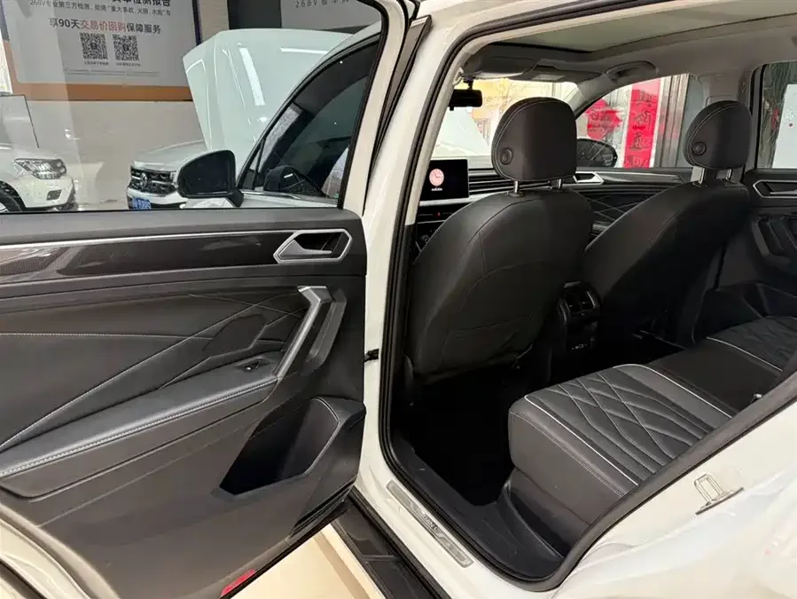 Volkswagen Tiguan L Tiguan L 2023 280TSI Automatic 2WD Trendy Limited Edition 2023 — миниатюра 5