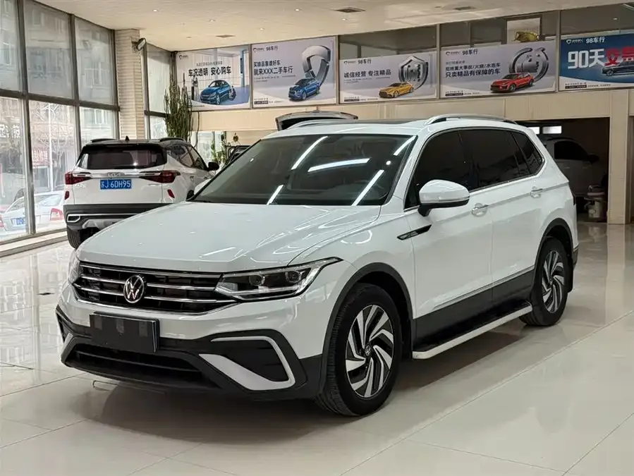 Volkswagen Tiguan L 2023