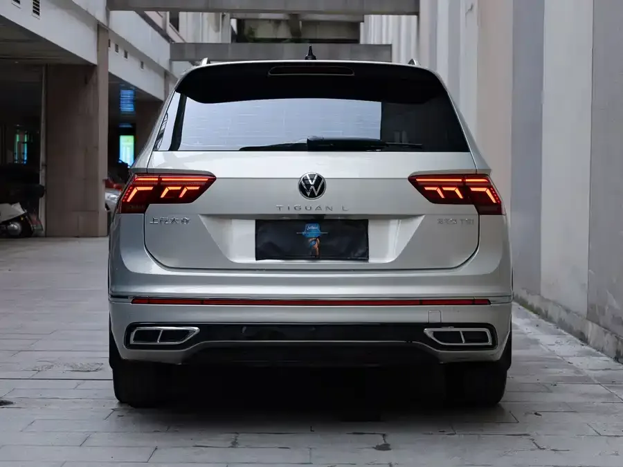 Volkswagen Tiguan L Tiguan L 2022 330TSI Automatic 2WD R-Line Enjoy Edition 2022 — миниатюра 4