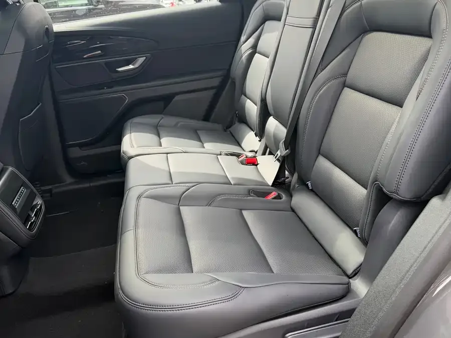 Lincoln Navigator Navigator 2026 2.0T 2WD Starting Edition 2026 — миниатюра 5