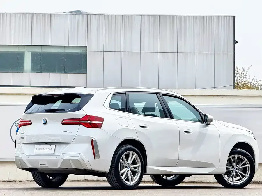 BMW X3 2025 xDrive25L Luxury Package 2025 — миниатюра 2