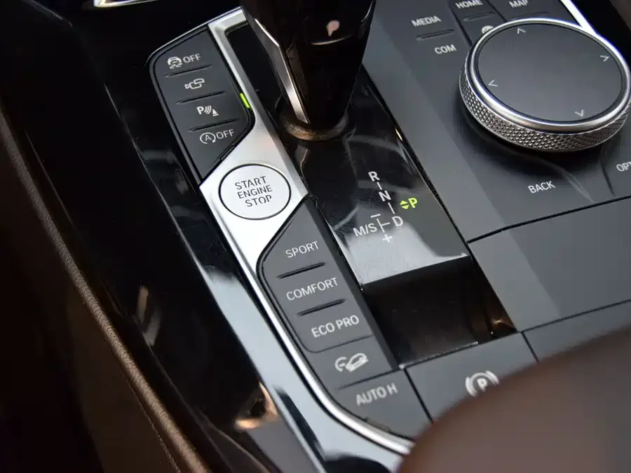 BMW X3 2022 Model 2 xDrive30i Leading M Night Edition 2023 — миниатюра 4