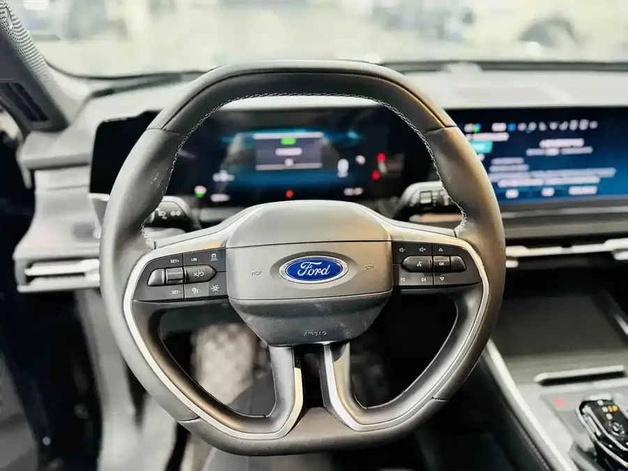 Ford Edge 2025 Sharp L 2.0T EcoBoost E Hybrid 2WD 7-seat Luxury Edition 2025 — миниатюра 3