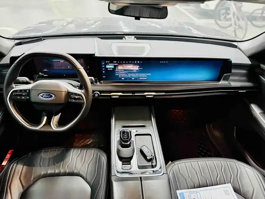 Ford Edge 2025 Sharp L 2.0T EcoBoost E Hybrid 2WD 7-seat Luxury Edition 2025 — миниатюра 5