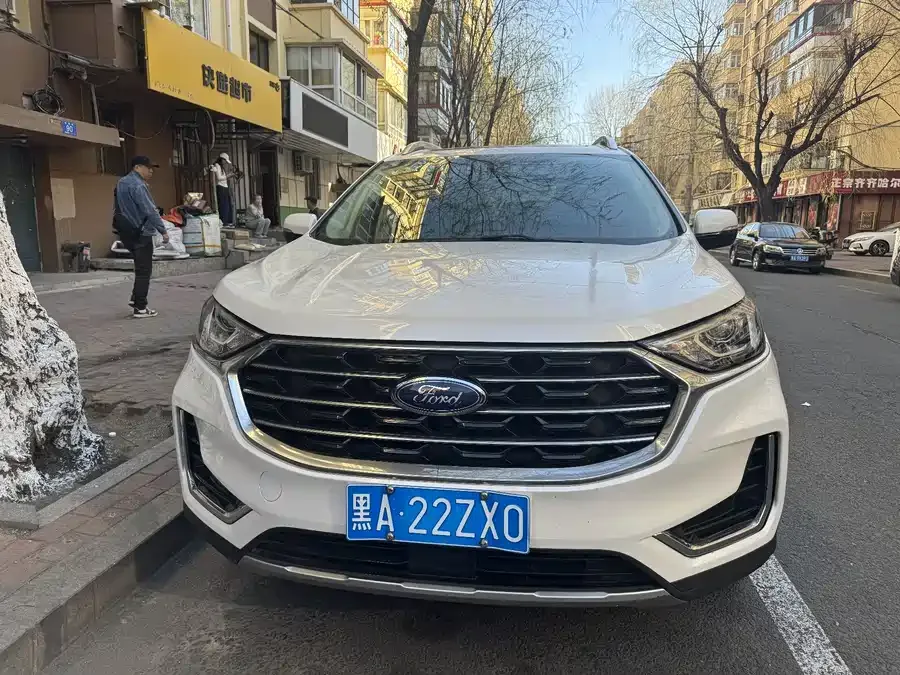 Ford Edge 2022