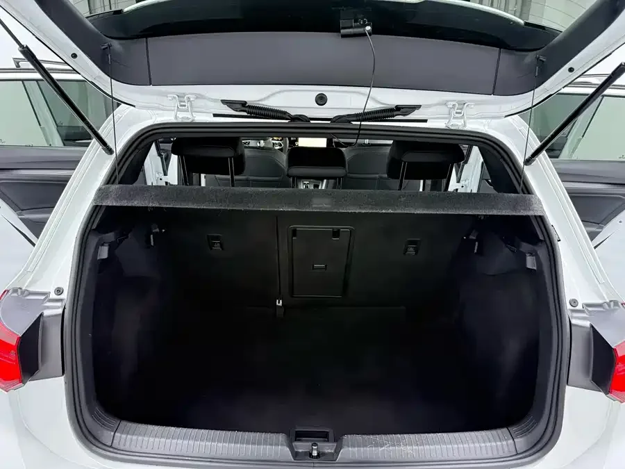 Volkswagen Golf Golf 2023 facelift 280TSI DSG R-Line 2024 — миниатюра 5