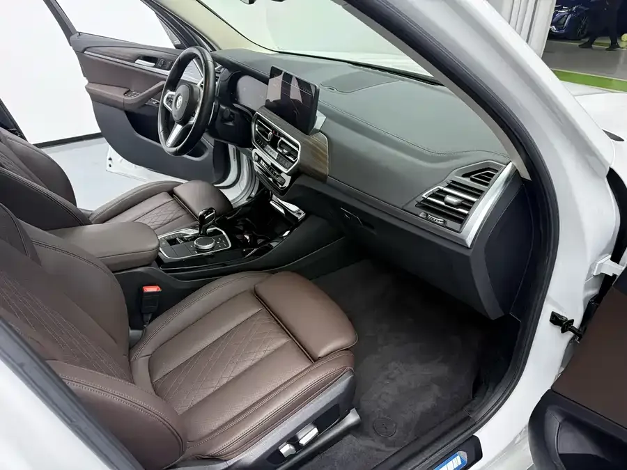 BMW X3 2022 xDrive30i Advanced M Night Package 2022 — миниатюра 5