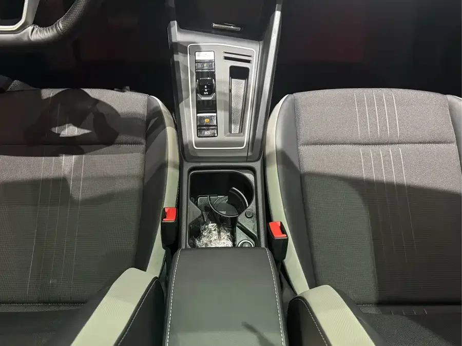 Volkswagen Golf Golf 2023 280TSI DSG Pro 2023 — миниатюра 4