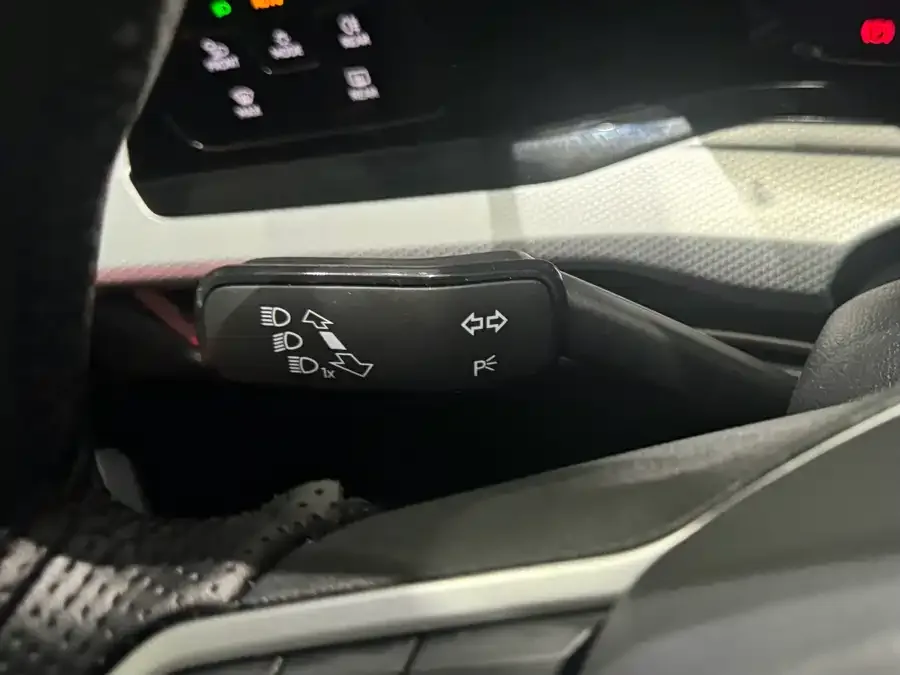 Volkswagen Golf Golf 2023 280TSI DSG Pro 2023 — миниатюра 5