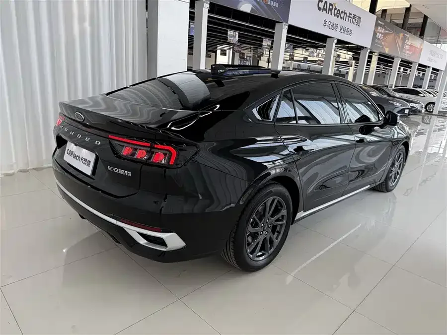 Ford Mondeo Mondeo 2025 2.0T EcoBoost Luxury Edition 2024 — миниатюра 4