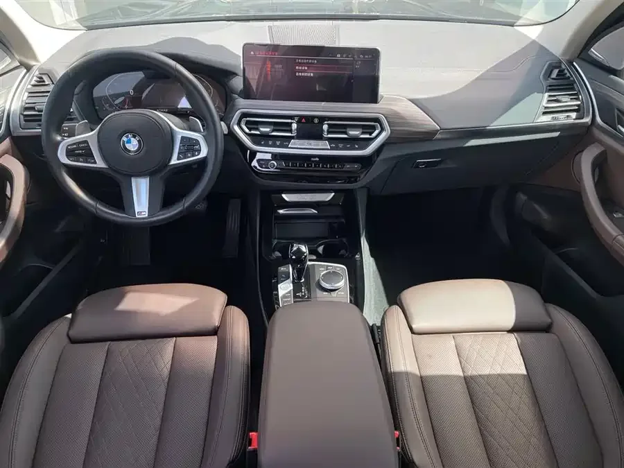 BMW X3 2022 Model 2 xDrive30i Leading M Night Edition 2023 — миниатюра 5