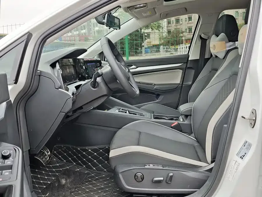 Volkswagen Golf Golf 2024 280TSI DSG Pro Master Edition 2024 — миниатюра 2