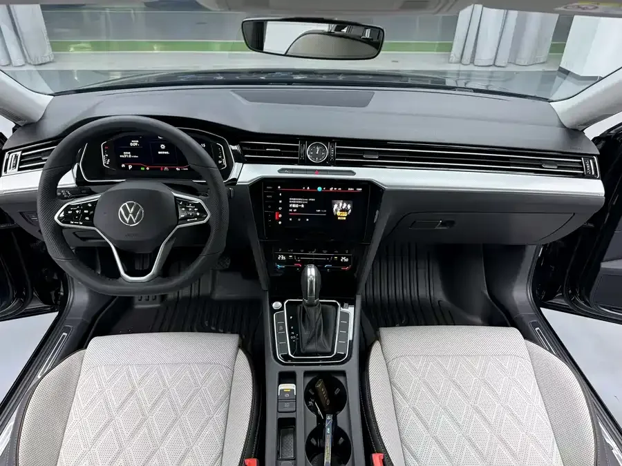 Volkswagen Magotan Magotan 2025 facelift model 330TSI DSG luxury model 2025 — миниатюра 4