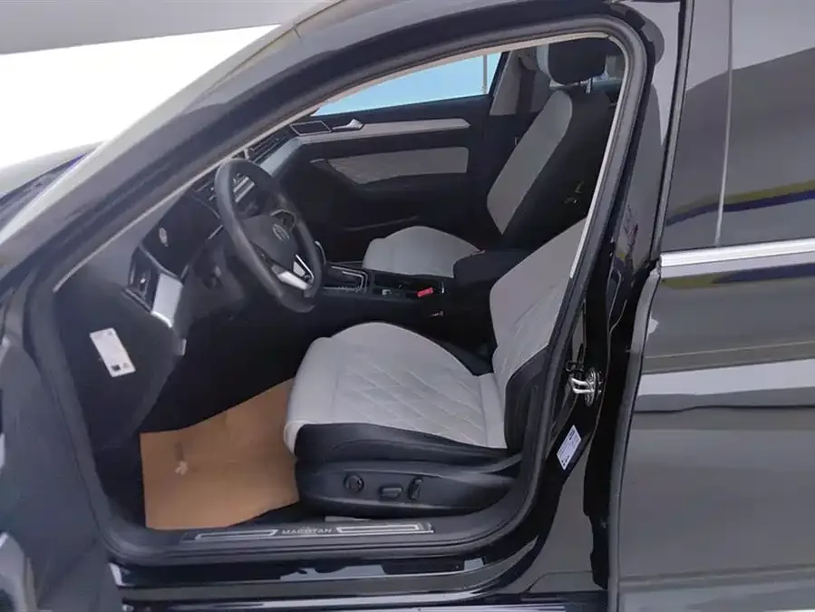 Volkswagen Magotan Magotan 2023 2 million commemorative edition 330TSI DSG luxury model 2023 — миниатюра 3