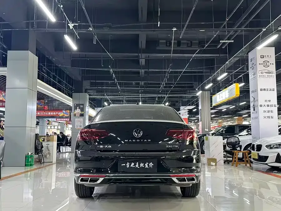 Volkswagen Magotan Magotan 2024 2 million units public enjoyment model 330TSI DSG luxury model 2024 — миниатюра 3