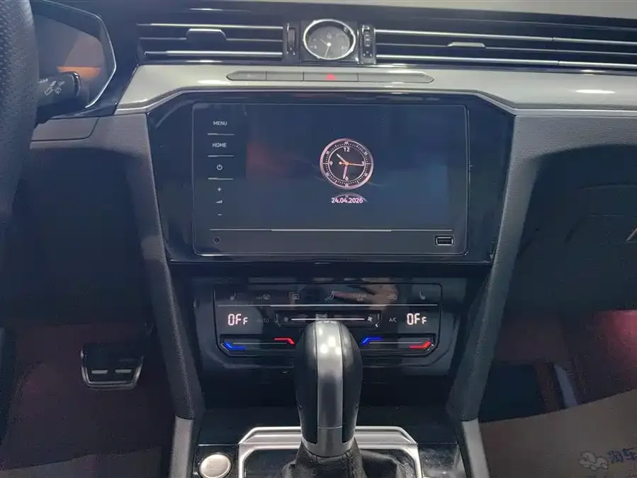 Volkswagen Magotan Magotan 2023 2 million commemorative edition 330TSI DSG leading model 2022 — миниатюра 4