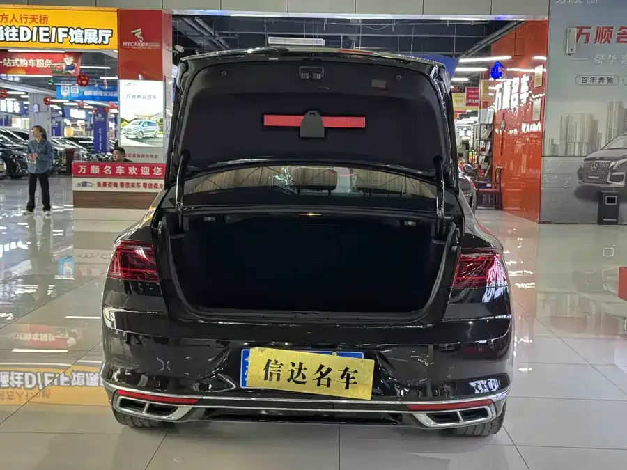 Volkswagen Magotan Magotan 2023 2 million commemorative edition 330TSI DSG luxury model 2023 — миниатюра 5