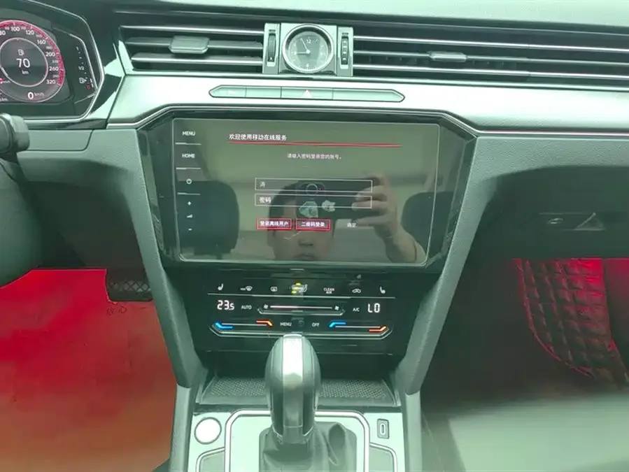 Volkswagen Magotan Magotan 2021 330TSI DSG 30th Anniversary Edition 2022 — миниатюра 4