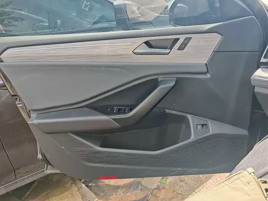 Volkswagen Sagitar 2024 Sagitar 300TSI DSG Beyond Edition 2024 — миниатюра 4
