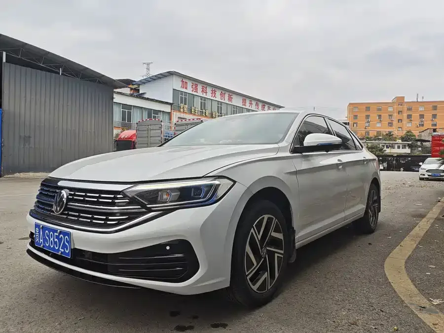 Volkswagen Sagitar 2023
