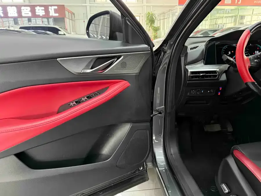 Changan CS35 Plus Changan CS35PLUS 2021 facelift Blue Whale NE 1.4T DCT luxury model 2022 — миниатюра 3