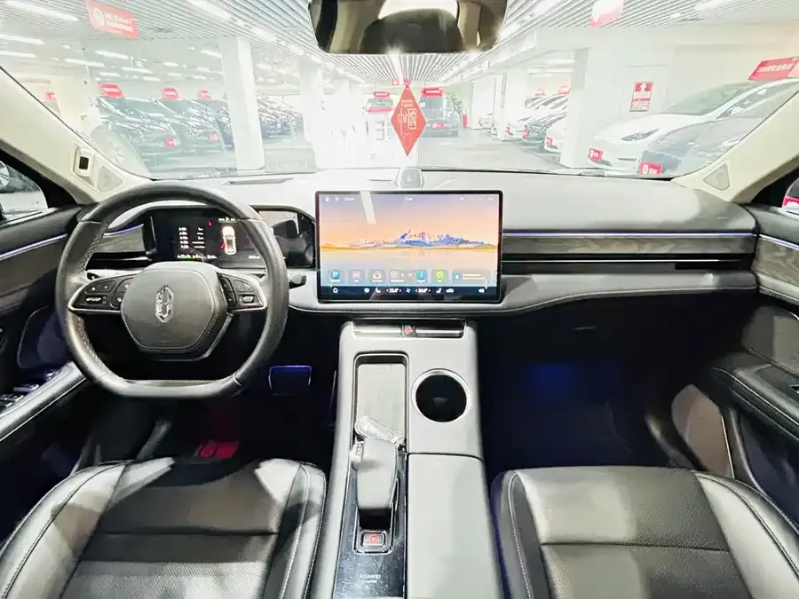 AITO M5 M5 2022 Extended Range 4WD Performance Edition 2022 — миниатюра 3