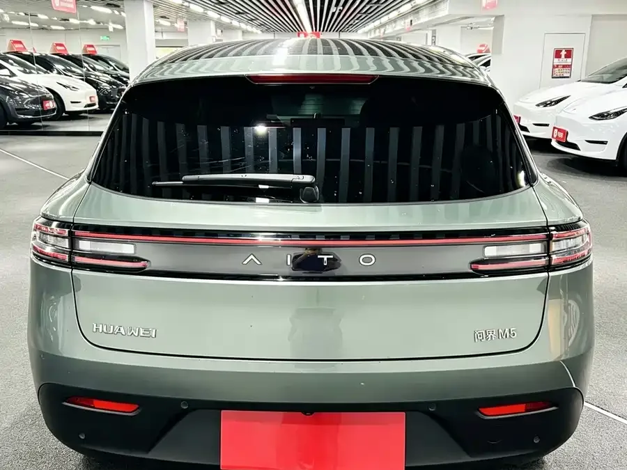 AITO M5 M5 2022 Extended Range 4WD Performance Edition 2022 — миниатюра 2