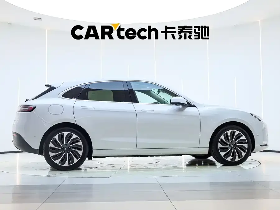 AITO M5 M5 2022 Extended Range 4WD Performance Edition 2022 — миниатюра 2
