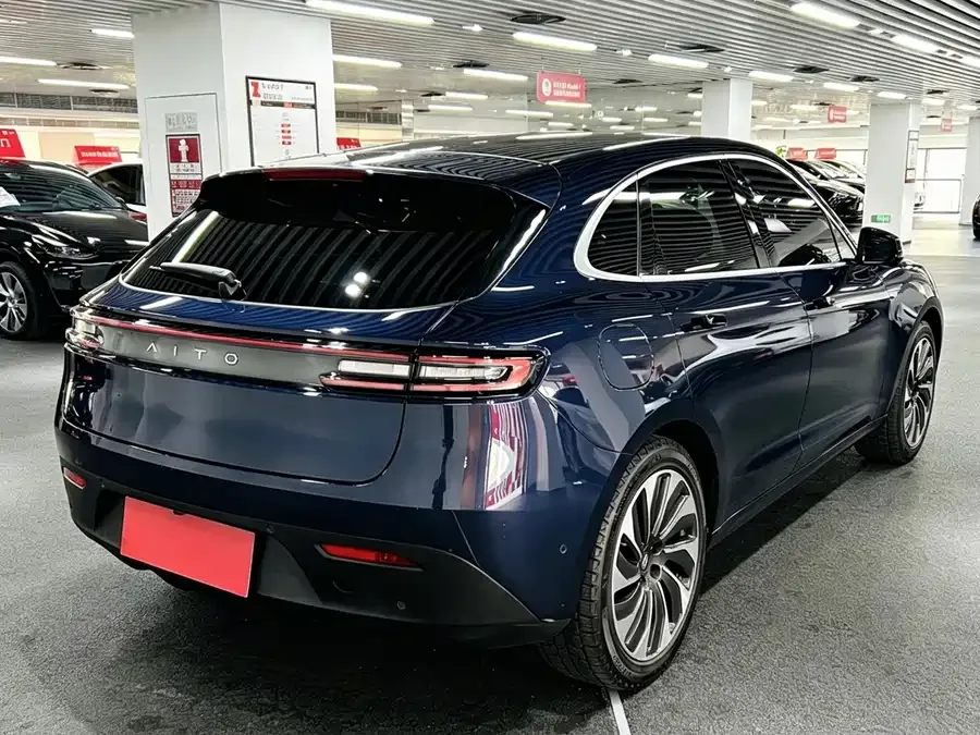 AITO M5 M5 2022 Extended Range 4WD Performance Edition 2022 — миниатюра 4